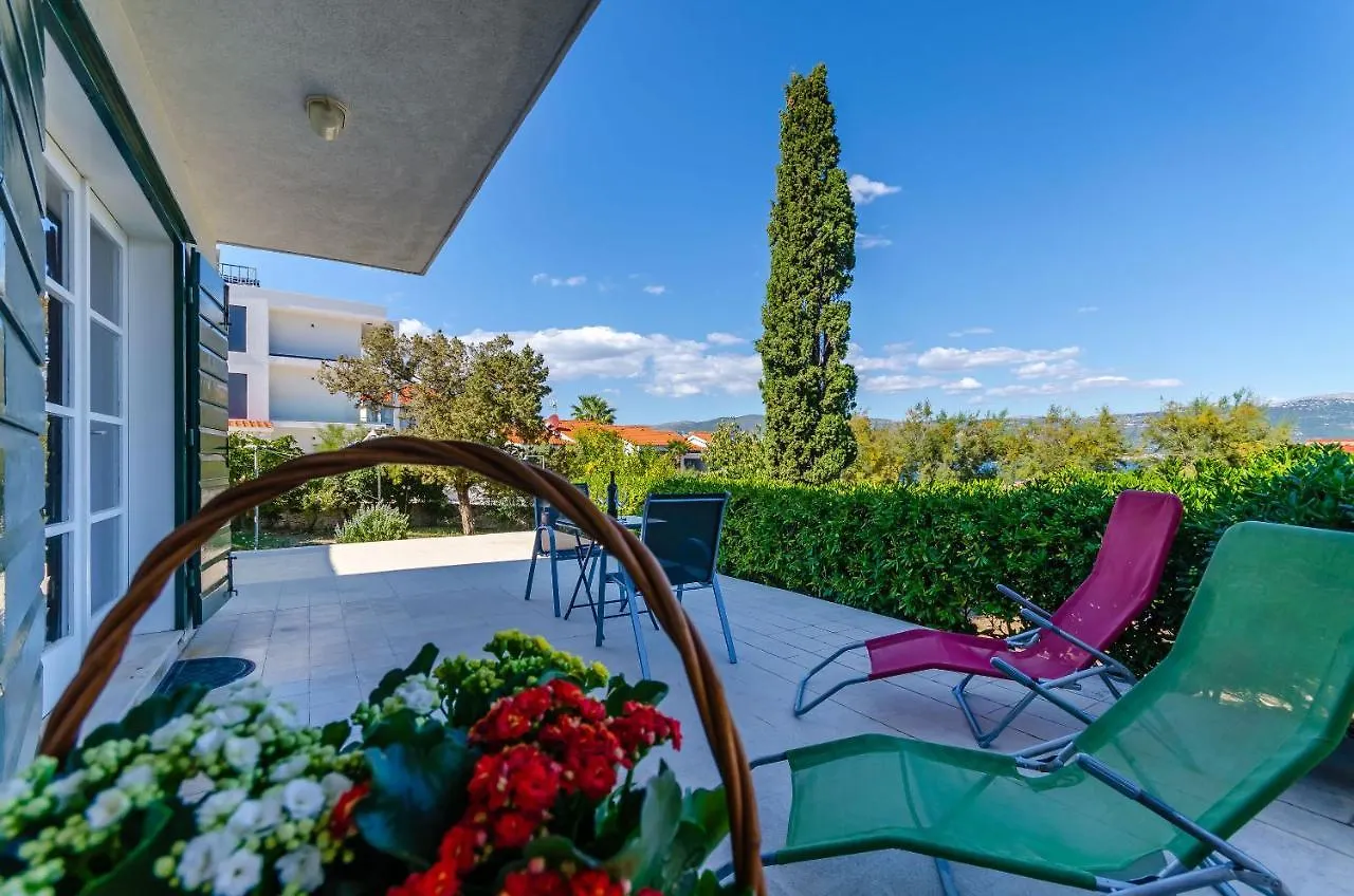 Apartment Neven Trogir